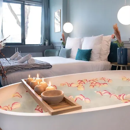 The Parisian Blue Eiffel Tower Apartment *