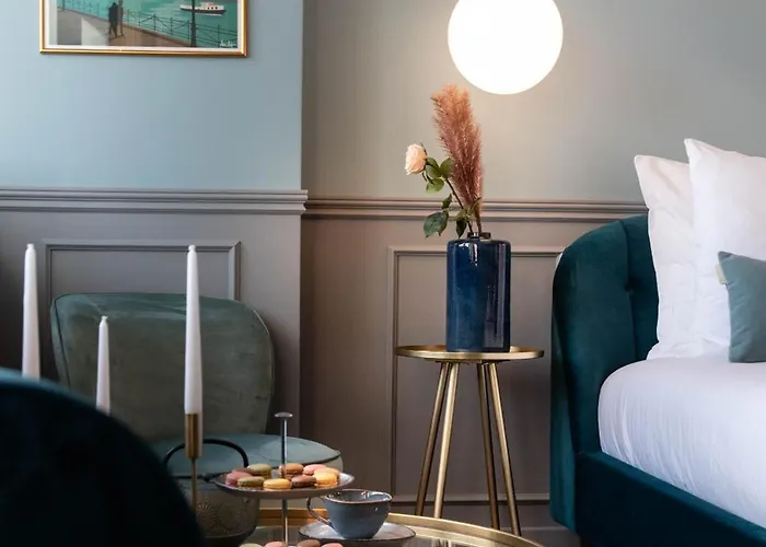 The Parisian Blue Eiffel Tower Apartman Párizs